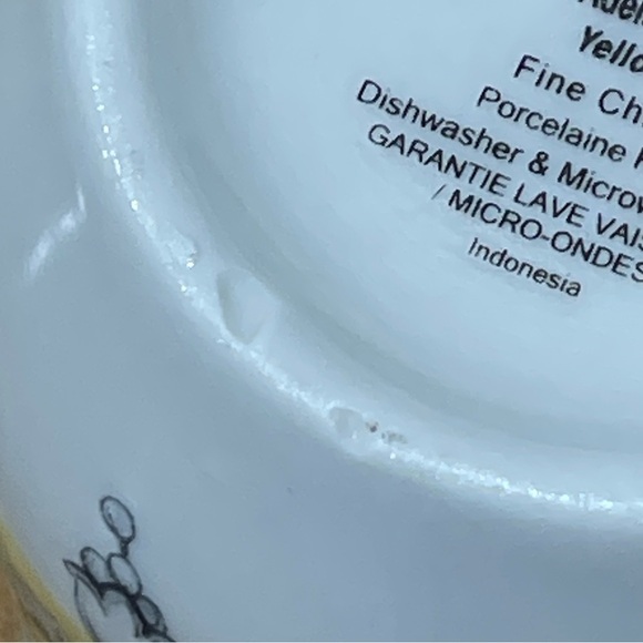 222 Fifth ADELAIDE YELLOW Bird Floral Porcelain Mug - Picture 7 of 9